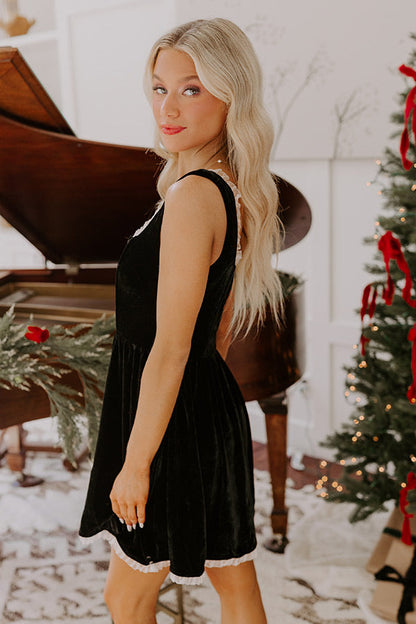 Cleo Velvet Dress with Square Neck and Flared Skirt