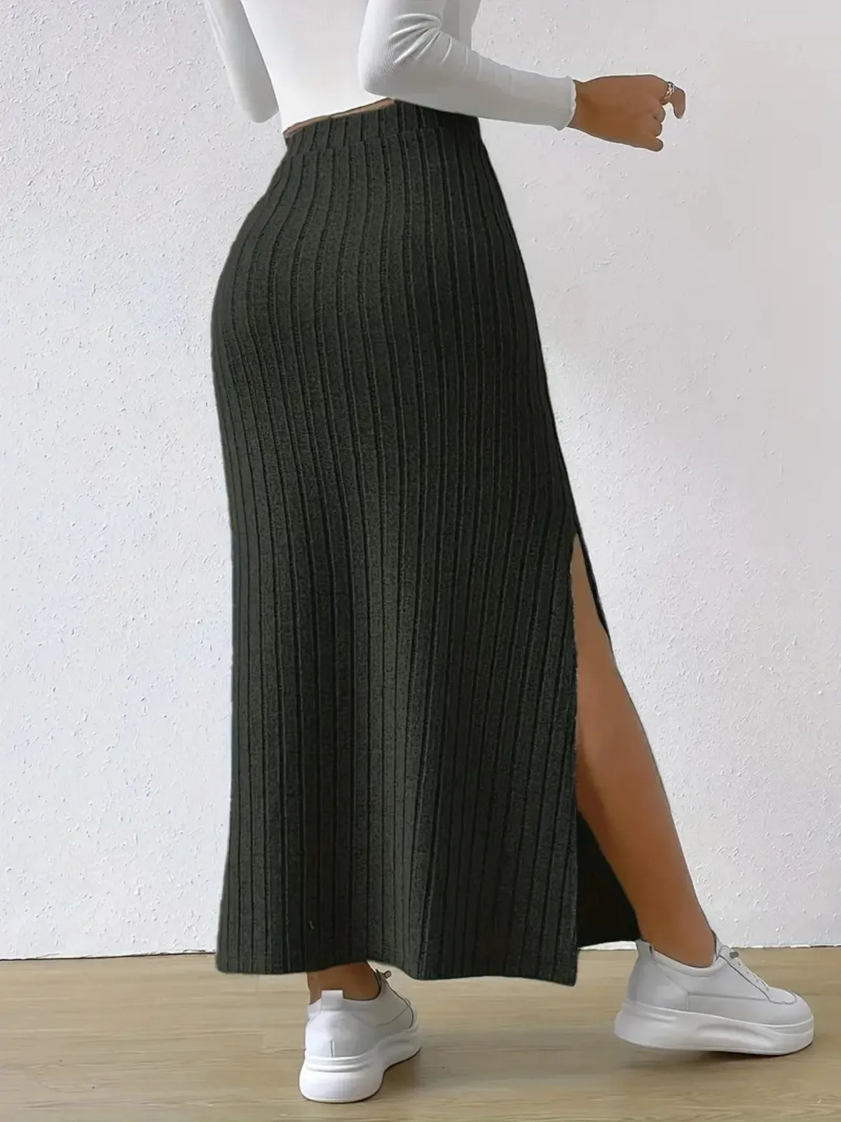 Adela Skirt with Ribbed Knit and High Waist