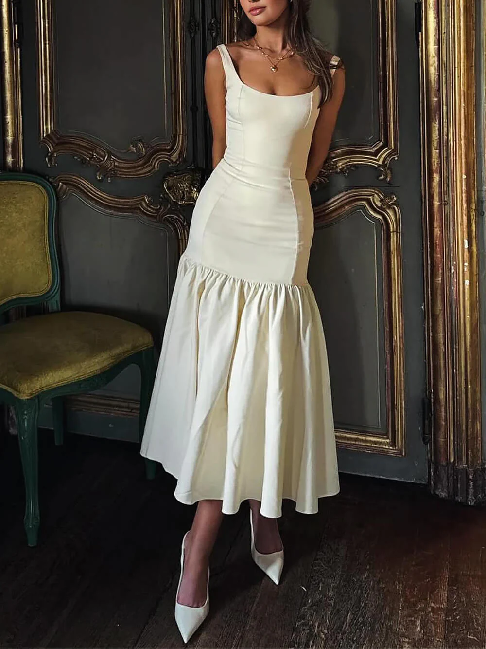 Aria Formal Dress with Square Neck and Ruffled Mermaid Hem