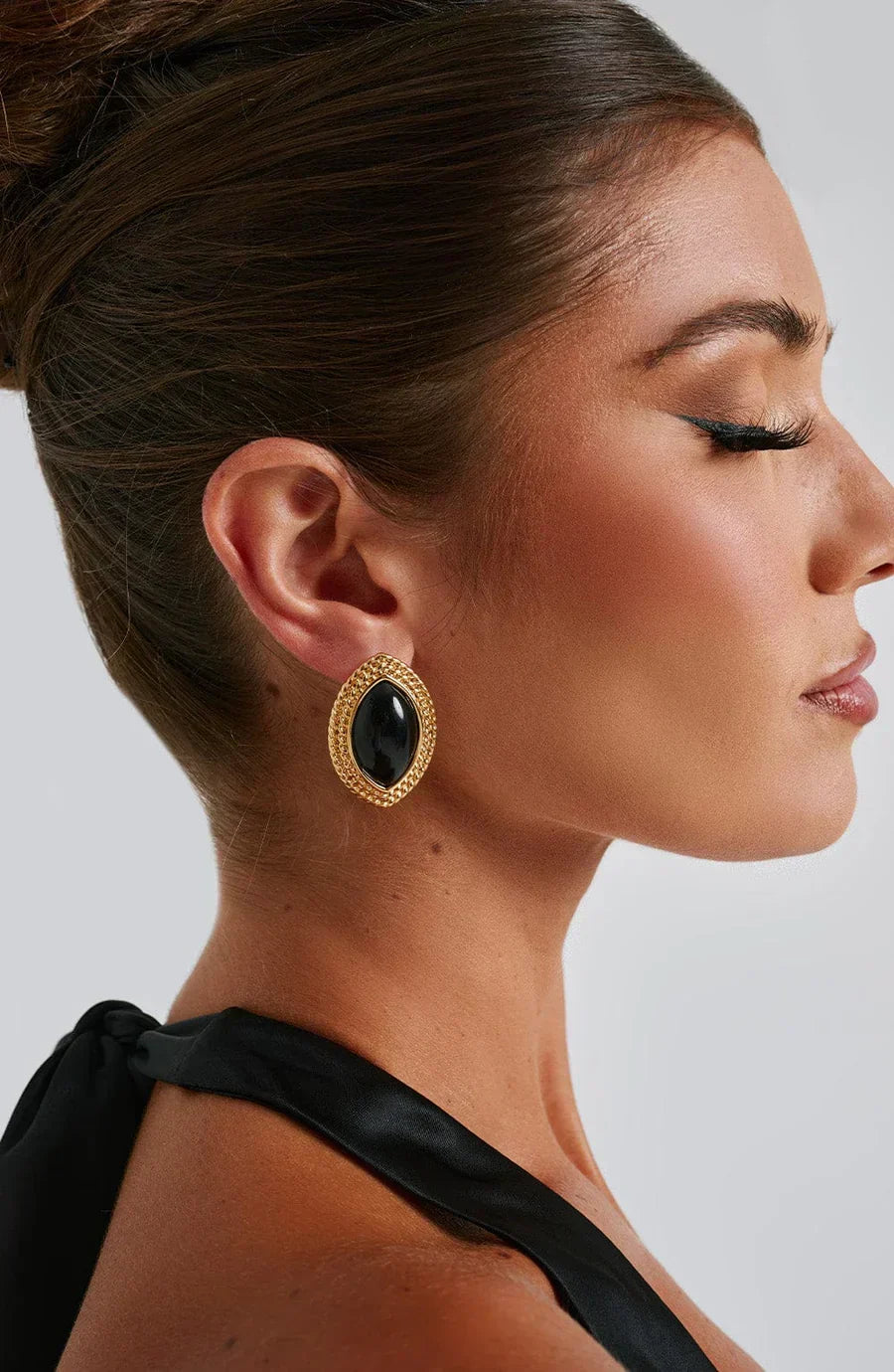 Jamy Textured Ellipse Earrings