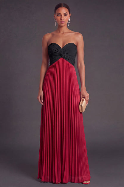 Aspen Pleated Sweetheart Formal Gown